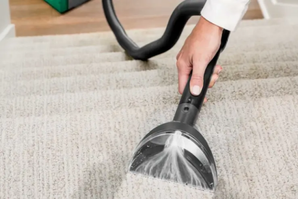 Maintaining carpet cleaner