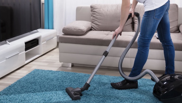 How to Clean a Fluffy Rug Without Ruining It?